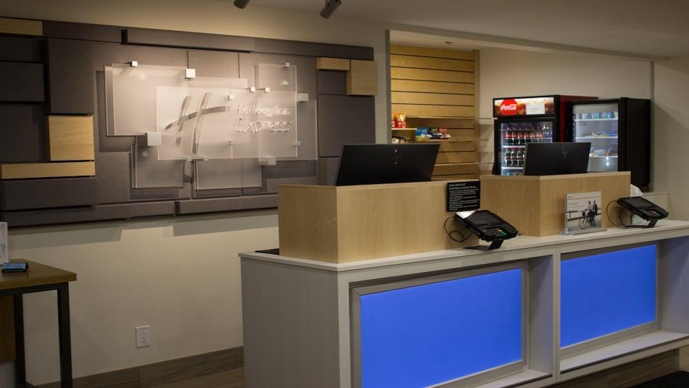 Holiday Inn Express Winfield - Teays Valley Hurricane Eksteriør bilde