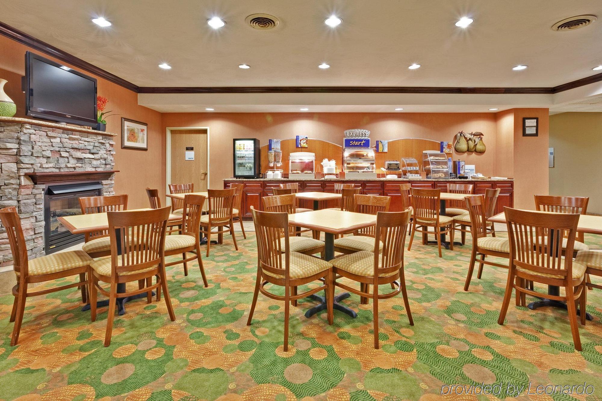 Holiday Inn Express Winfield - Teays Valley Hurricane Eksteriør bilde