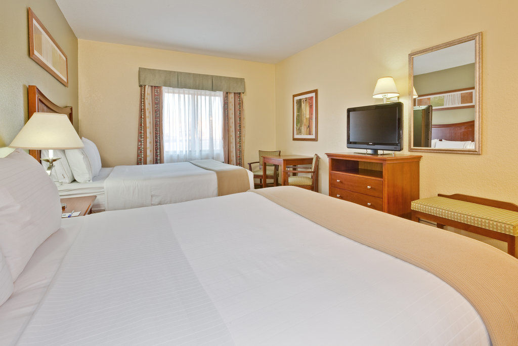 Holiday Inn Express Winfield - Teays Valley Hurricane Eksteriør bilde