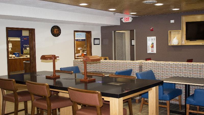 Holiday Inn Express Winfield - Teays Valley Hurricane Eksteriør bilde